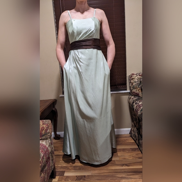 Mint Green Formal Dress - Picture 1 of 9